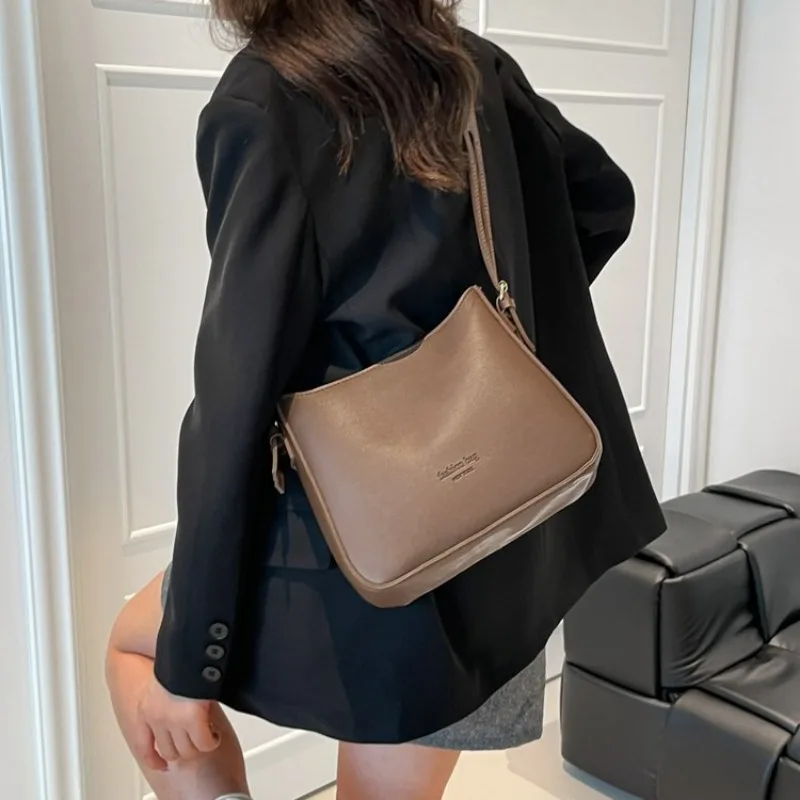 Sd9fc7aab194c4ccd9b2026a471485cf52.webp